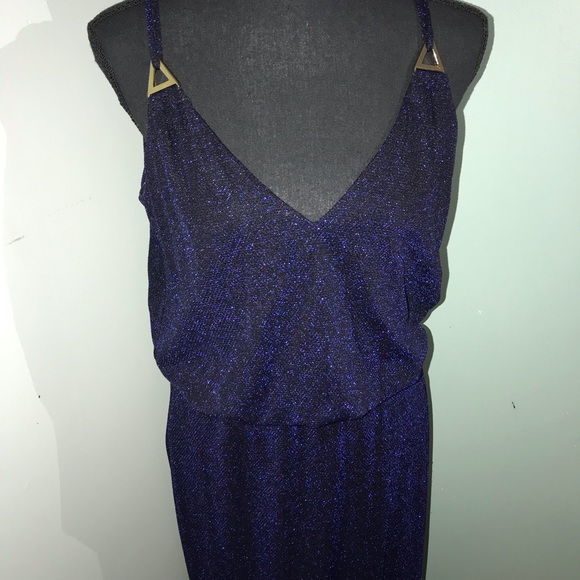 Dress - Picture 3 of 7